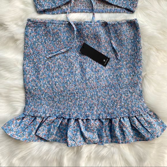 NWT Lulu’s Size M 2-Piece Smocked Blue Floral Crop Top with Bodycon Skirt - Picture 7 of 14